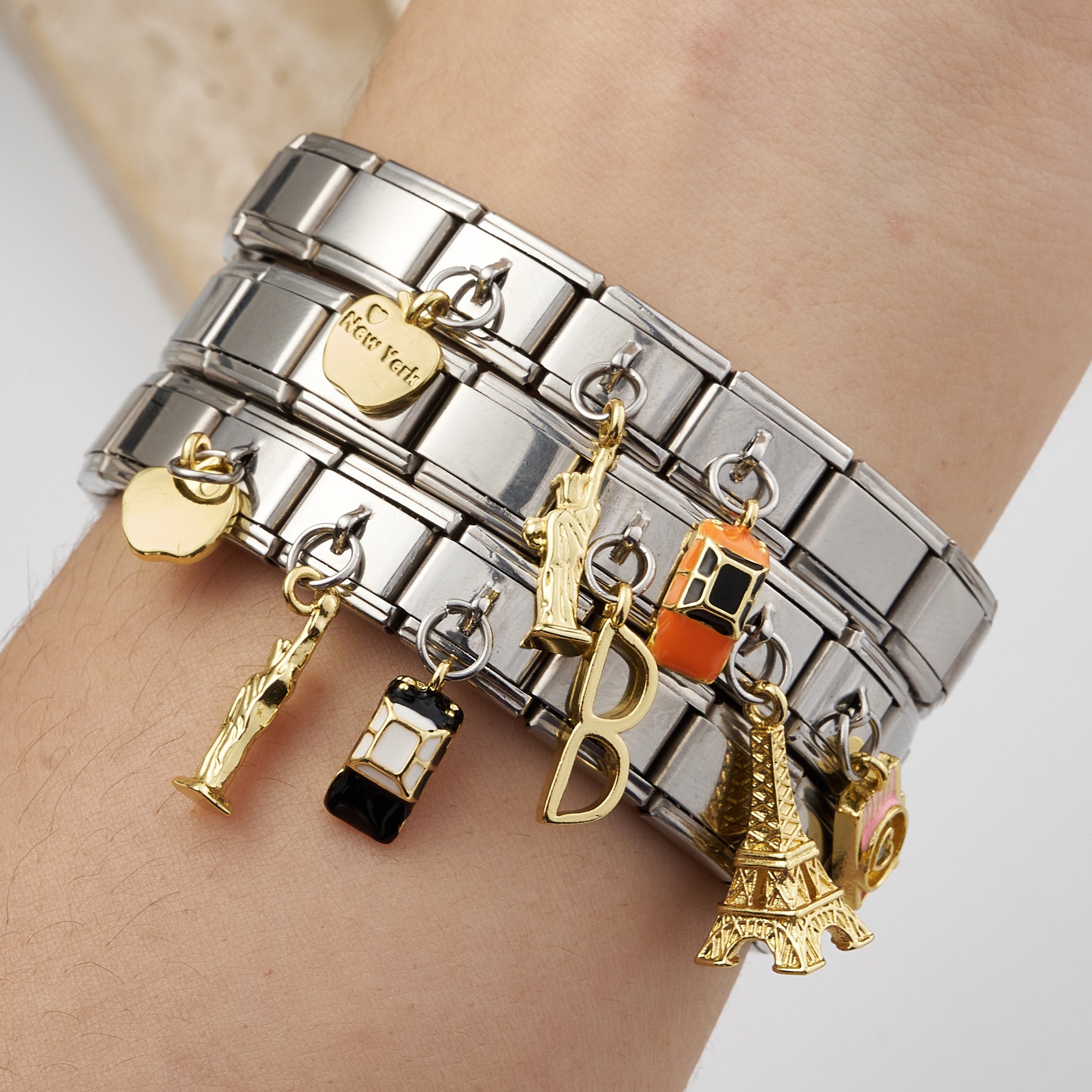 LOTE 10 CHARMS COLGANTES